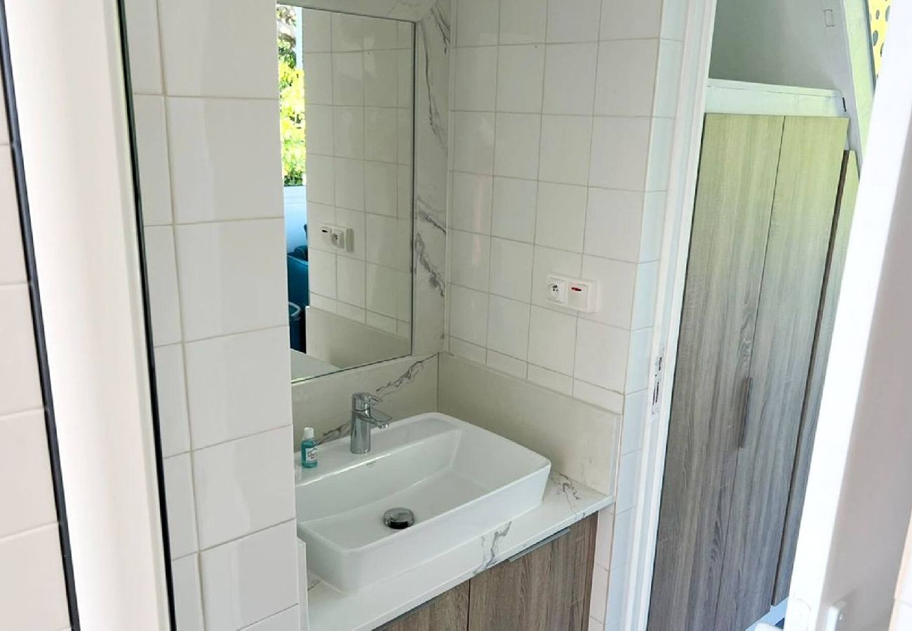 Villa in Sainte-Anne - Villa Sainte anne Ref G169A 5ch vue piscine plage