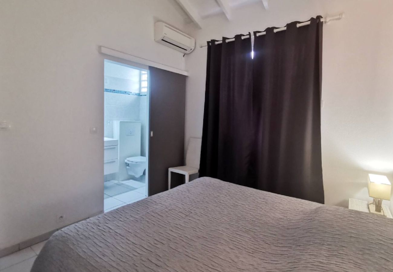 Villa in Sainte-Anne - Villa Sainte anne Ref G169A 5ch vue piscine plage