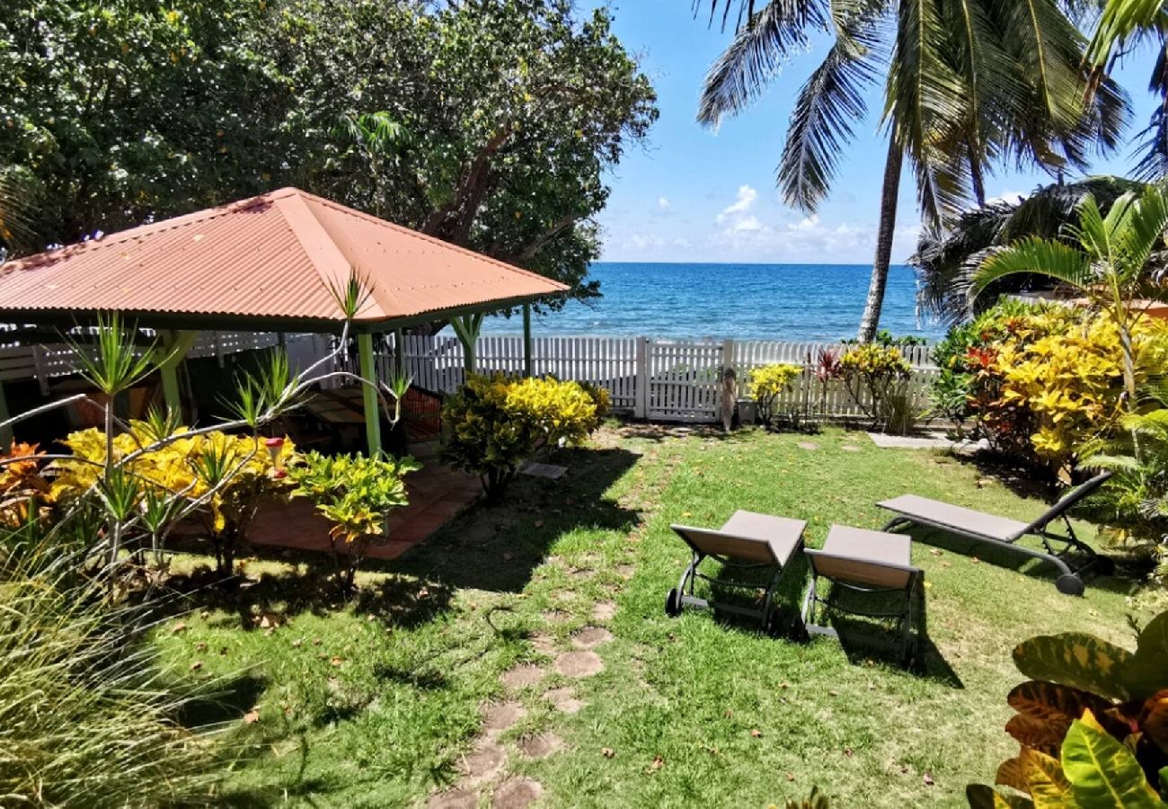 Villa in Le Diamant - Villa au Diamant Ref M133 5 ch jardin face mer
