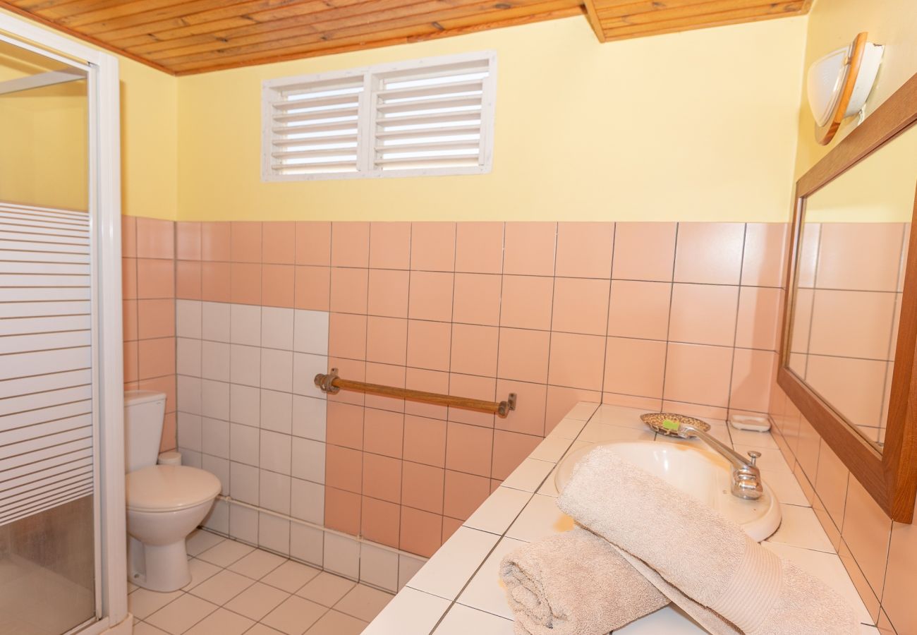 Villa in Le Diamant - Villa au Diamant Ref M133 5 ch jardin face mer