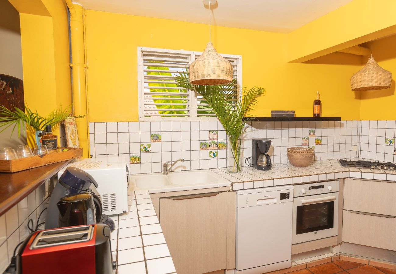 Villa in Le Diamant - Villa au Diamant Ref M133 5 ch jardin face mer