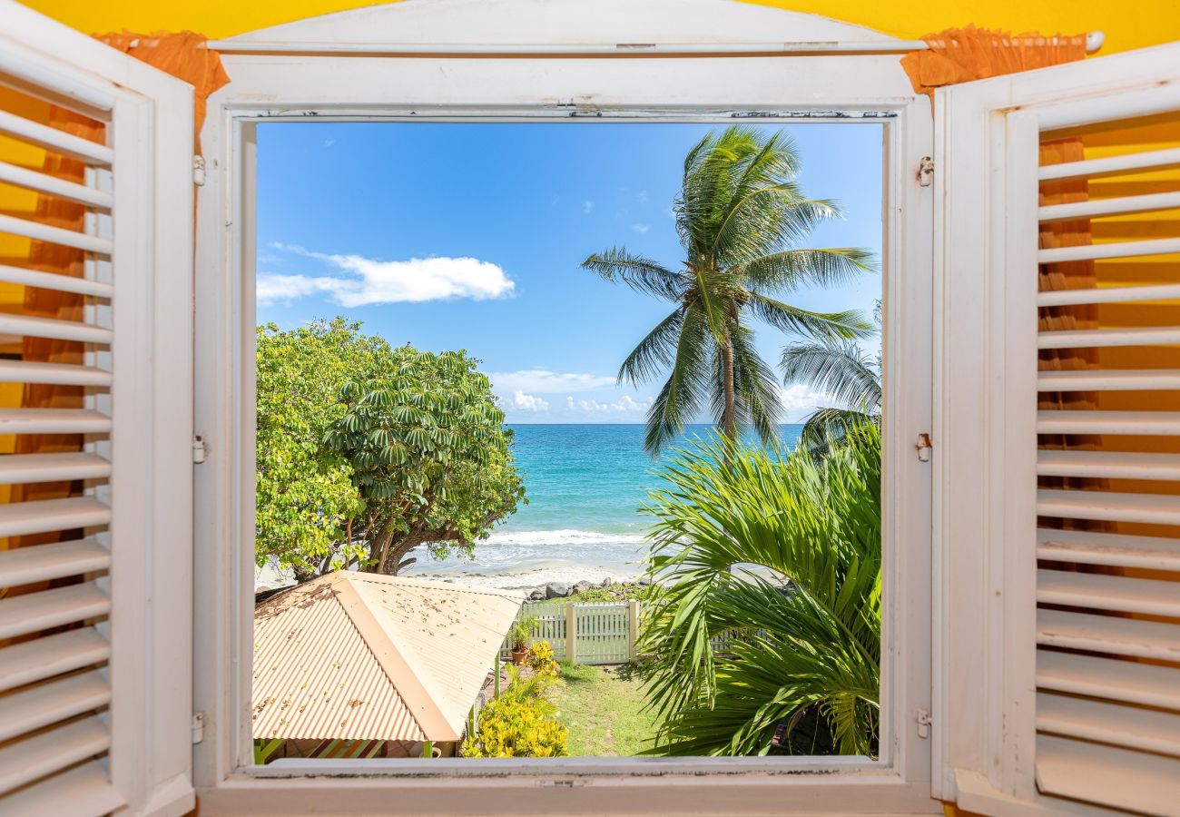 Villa in Le Diamant - Villa au Diamant Ref M133 5 ch jardin face mer