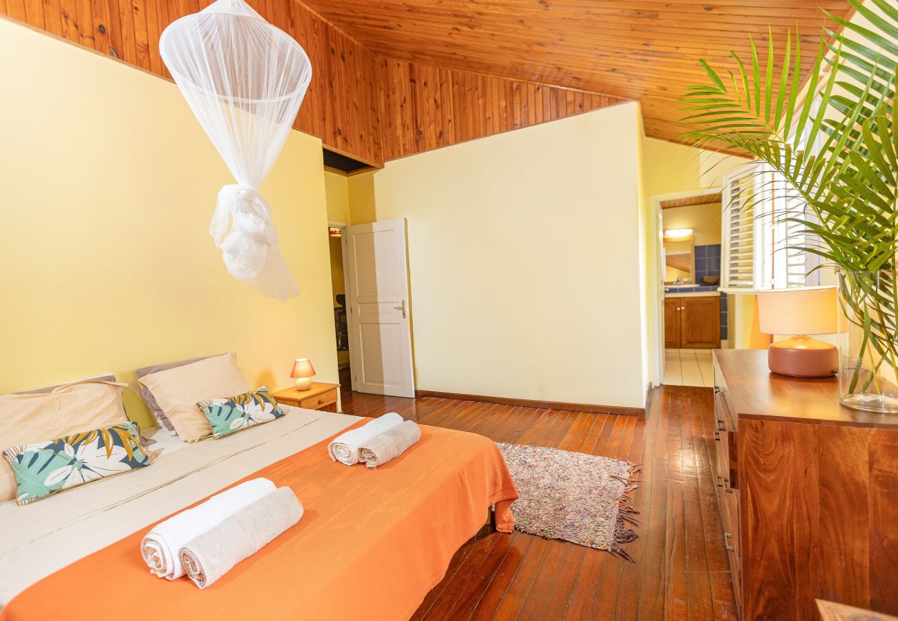 Villa in Le Diamant - Villa au Diamant Ref M133 5 ch jardin face mer