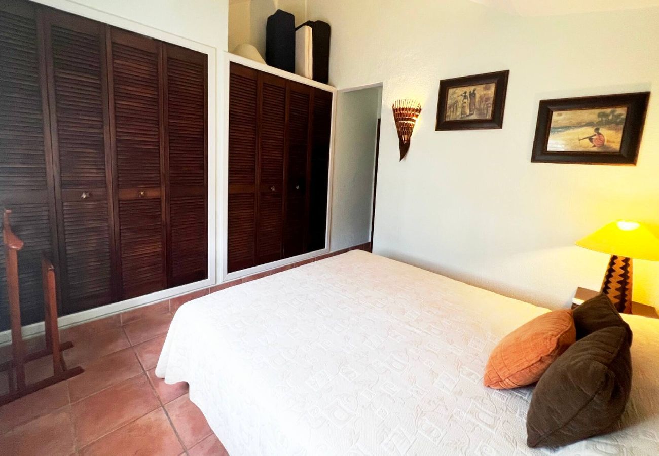 Villa in Saint-François - Villa à Saint François G048  2 chambres piscine