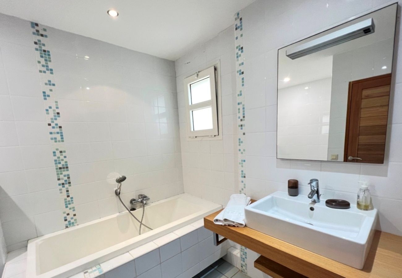 Villa in Saint-François - Villa à Saint François Ref G242 5 chambres + mezza