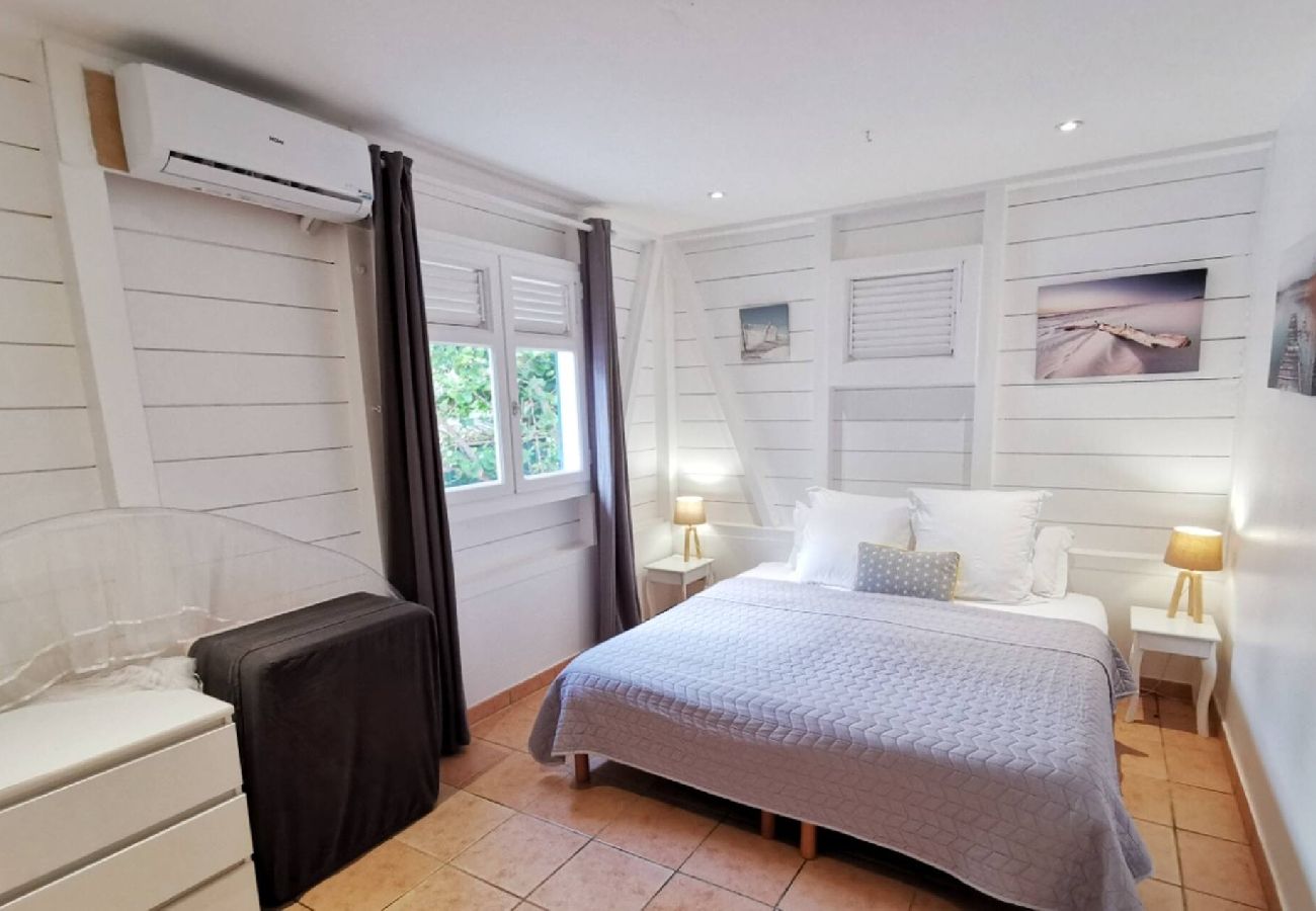 Villa in Le Diamant - Villa au Diamant ref M127 avec piscine directement