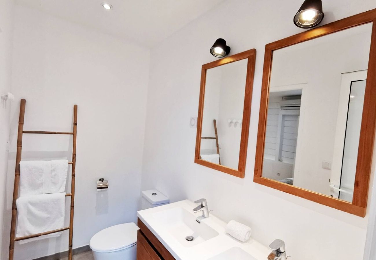 Villa in Le Diamant - Villa au Diamant ref M127 avec piscine directement