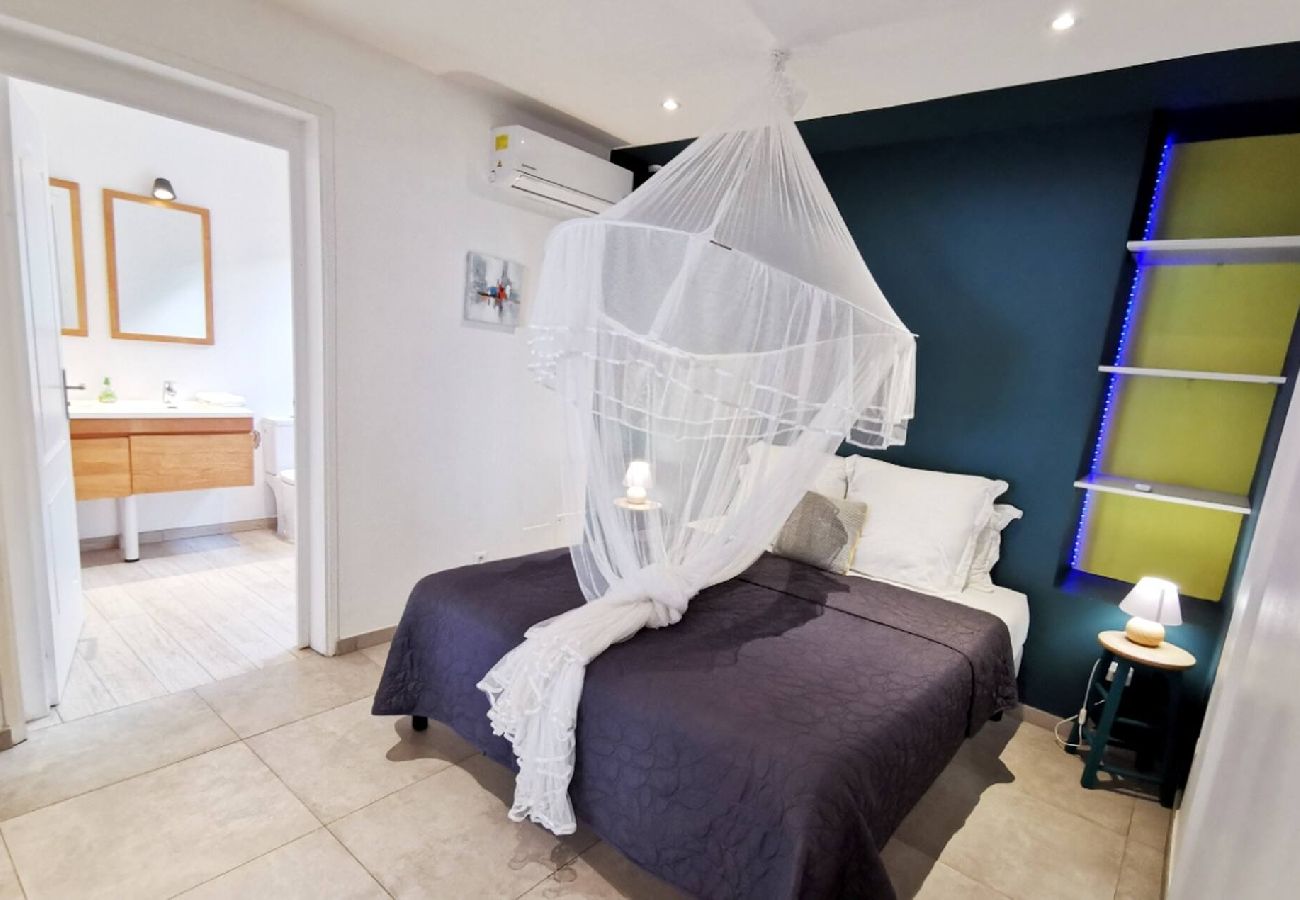 Villa in Le Diamant - Villa au Diamant ref M127 avec piscine directement