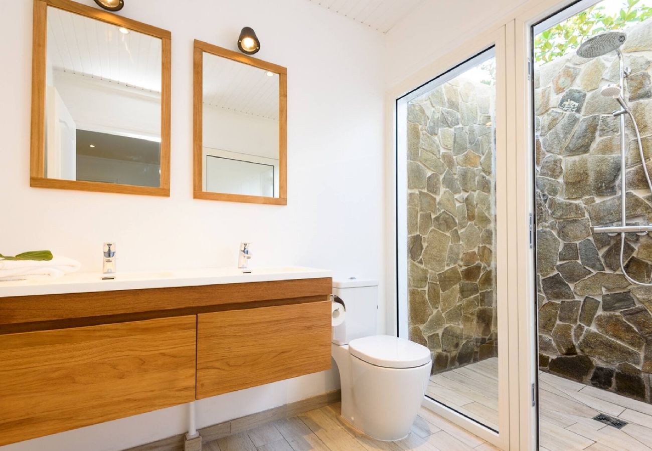 Villa in Le Diamant - Villa au Diamant ref M127 avec piscine directement