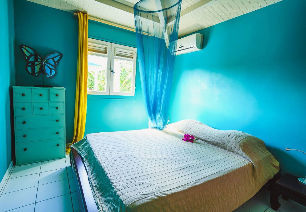 Villa in Sainte-Anne - Villa à Sainte Anne Ref G222 avec 6 chambres, pisc