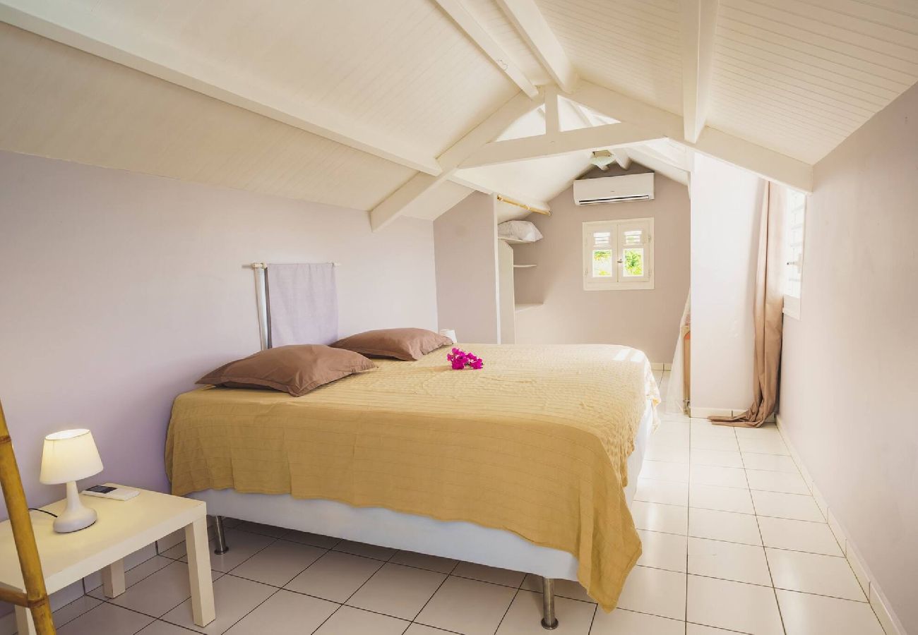 Villa in Sainte-Anne - Villa à Sainte Anne Ref G222 avec 6 chambres, pisc