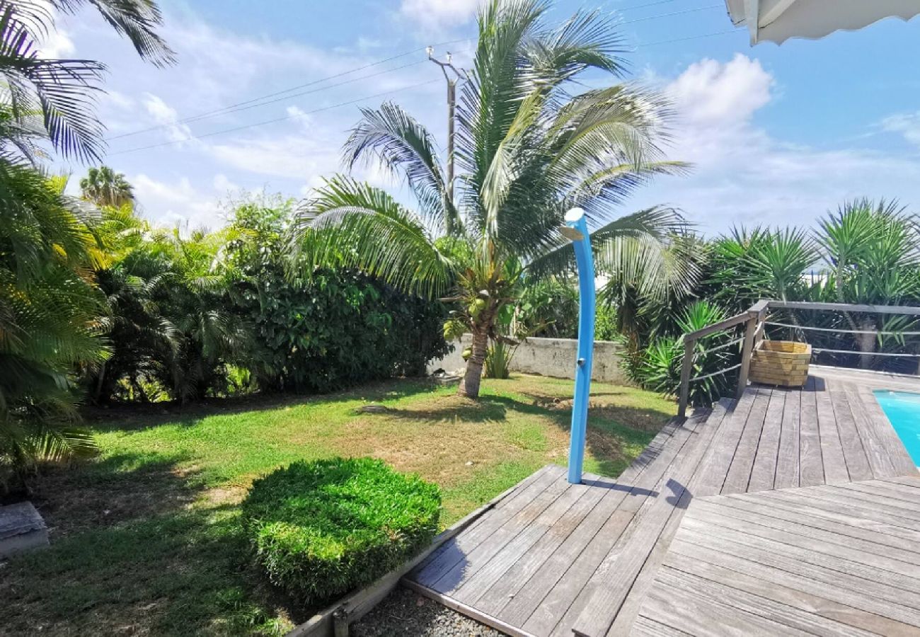Villa in Sainte-Anne - Villa à Sainte Anne Ref G154A 3 ch piscine vue mer