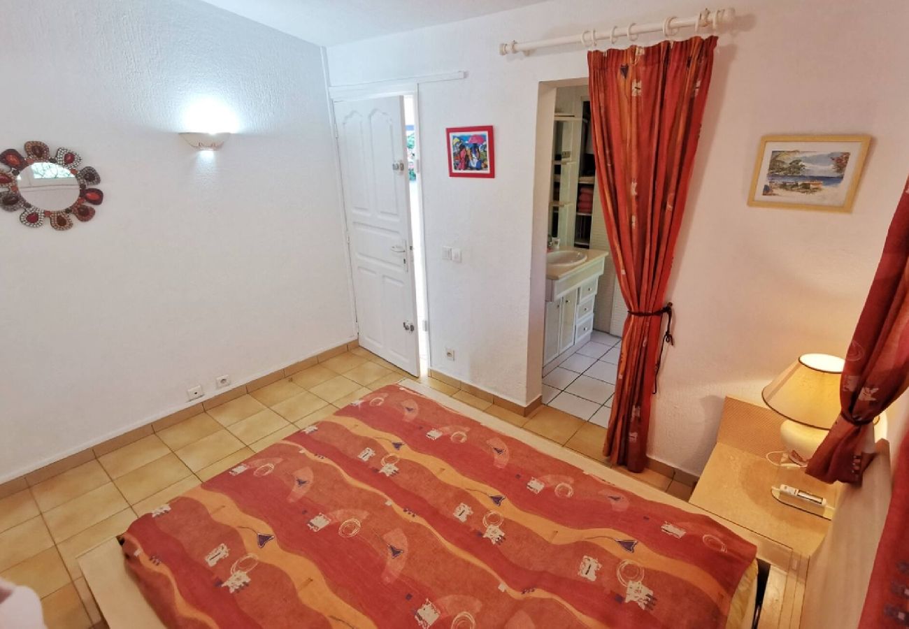 Villa in Saint-François - Villa à Saint François G038 2 chambres piscine