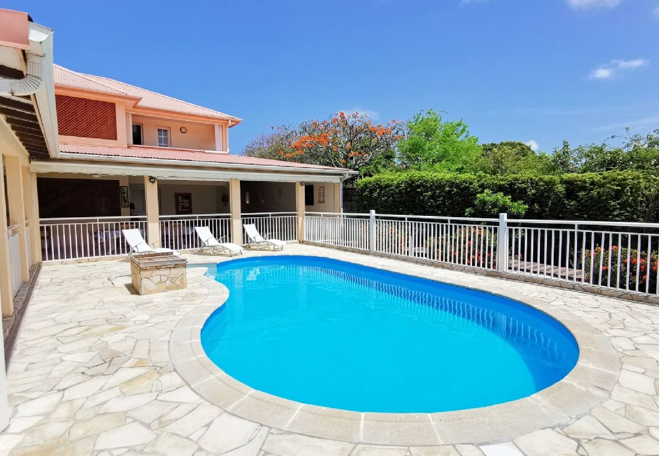 Villa in Sainte-Anne - Villa à Sainte Anne M041C 3 chambres avec piscine