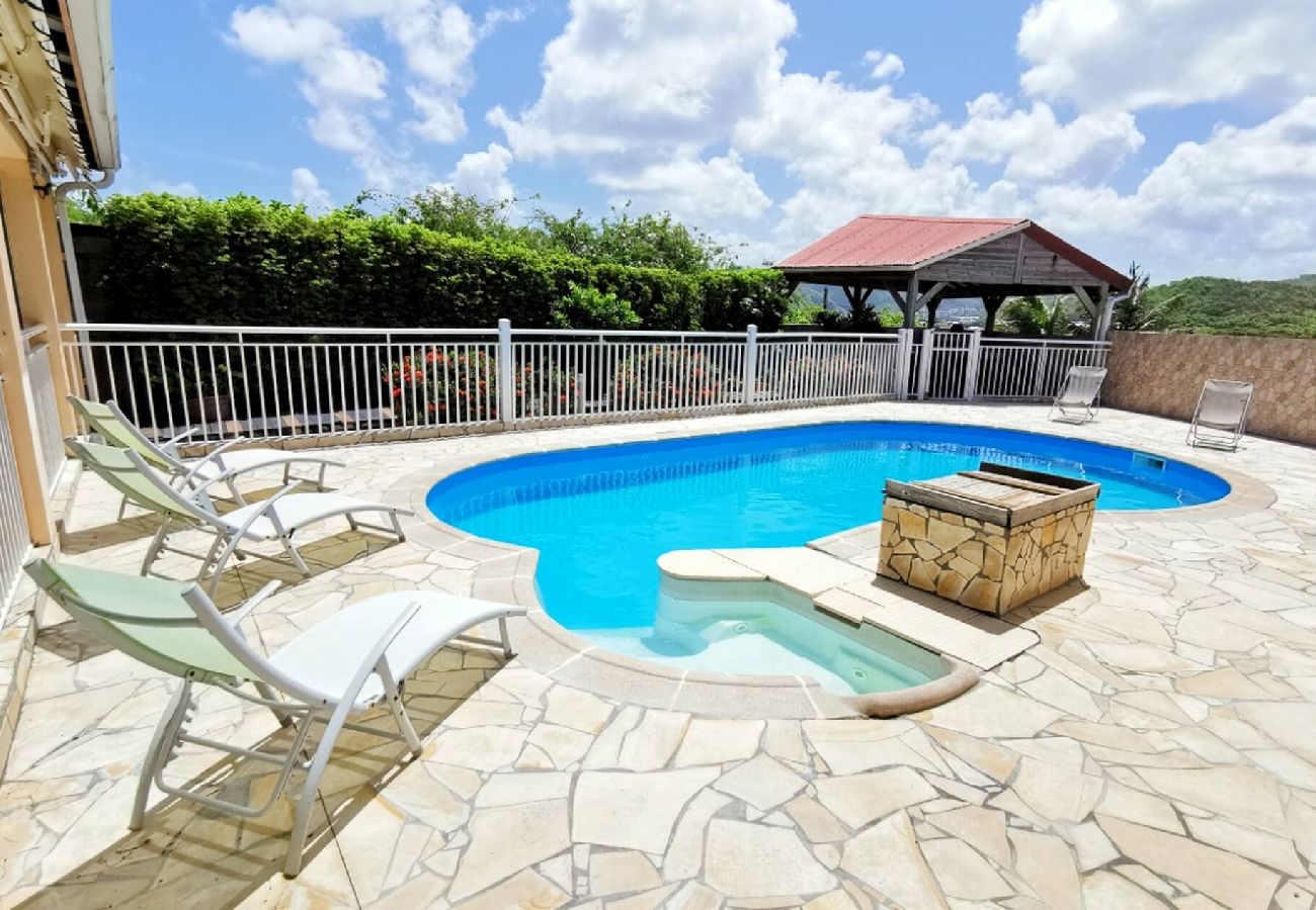 Villa in Sainte-Anne - Villa à Sainte Anne M041C 3 chambres avec piscine