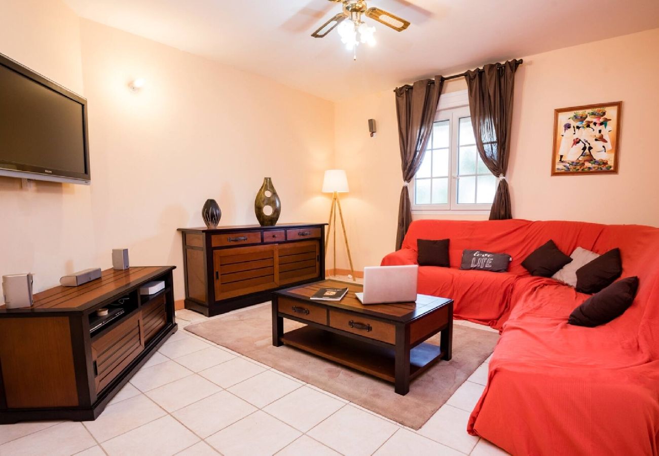 Villa in Sainte-Anne - Villa à Sainte Anne M041C 3 chambres avec piscine