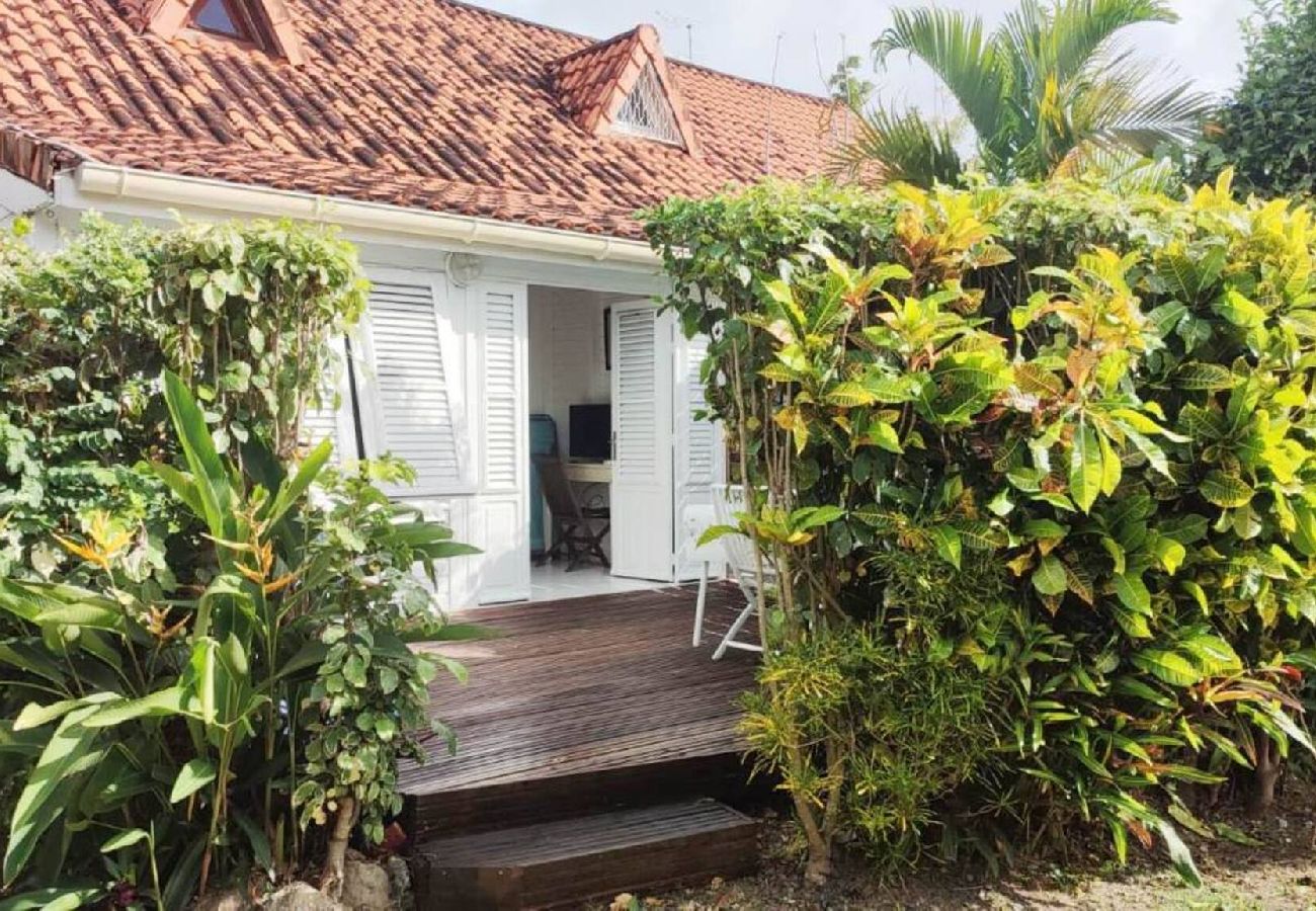Villa in Sainte-Anne - Villa à Sainte Anne Ref M019 - 2 ch plage à 400m