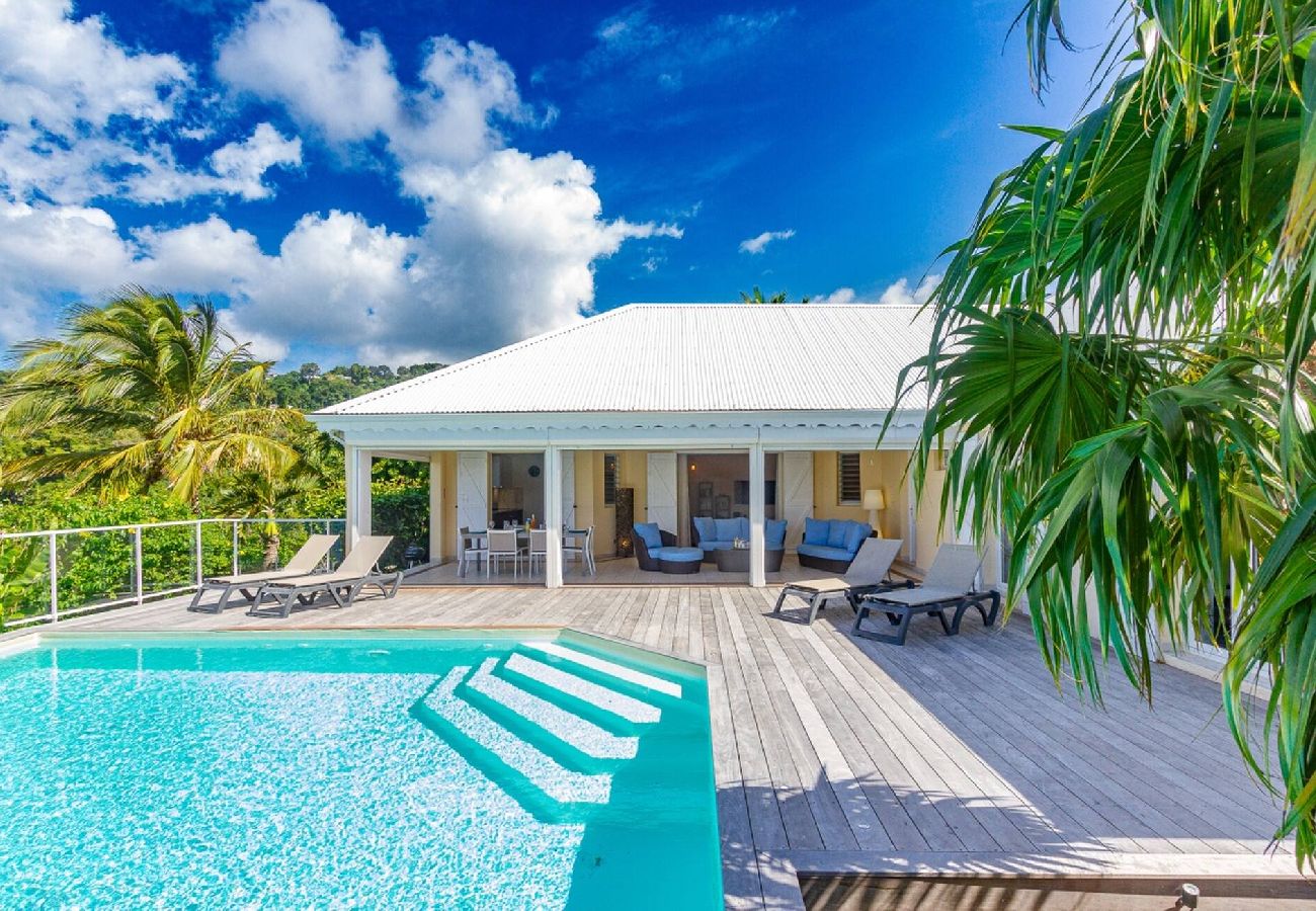 Villa in Deshaies - Villa à Deshaies G166A vue mer 3ch piscine