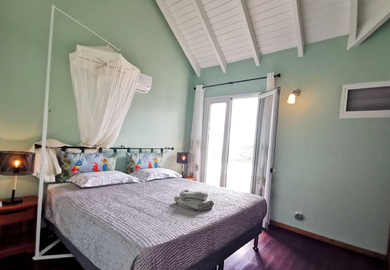 Villa in Deshaies - Villa à Deshaies G166A vue mer 3ch piscine
