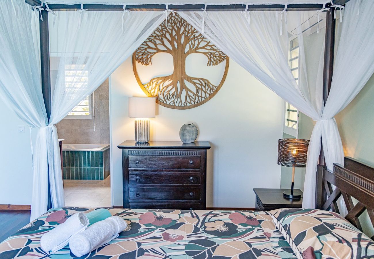 Villa in Deshaies - Villa à Deshaies G166A vue mer 3ch piscine