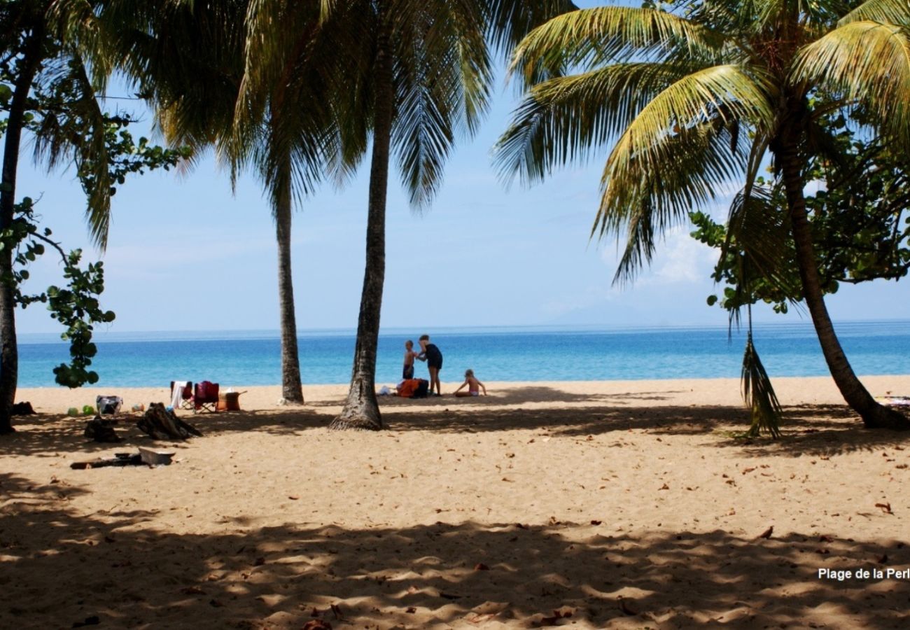 Villa in Deshaies - Villa à Deshaies G166A vue mer 3ch piscine