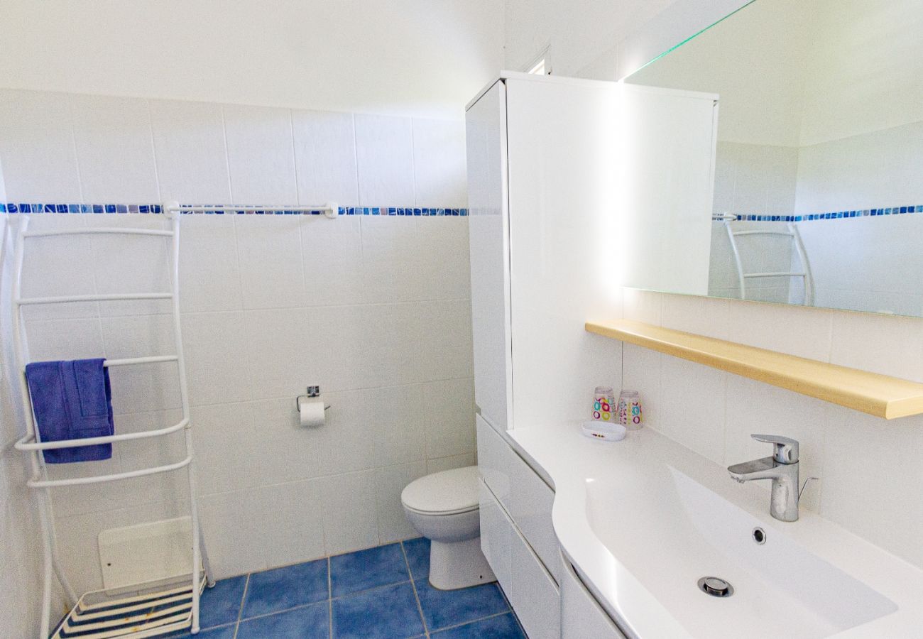 Villa in Deshaies - Villa à Deshaies G166A vue mer 3ch piscine