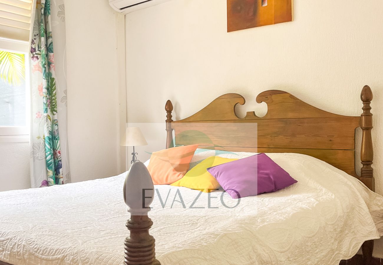 Villa in Saint-François - Villa à Saint François G014 - 2 chambres piscine