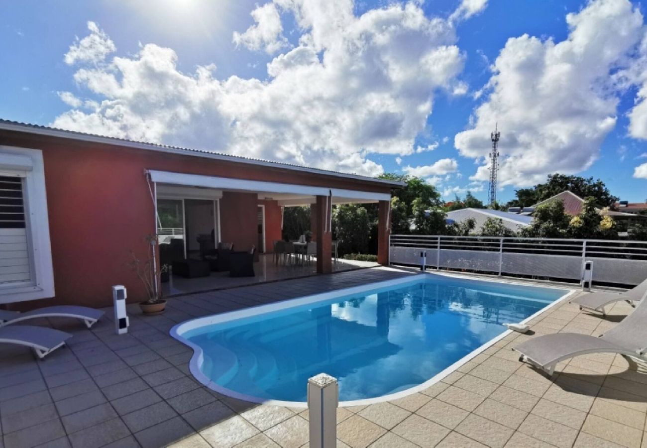 Villa in Sainte-Anne - Villa à Saint François Ref G049A 3 ch piscine