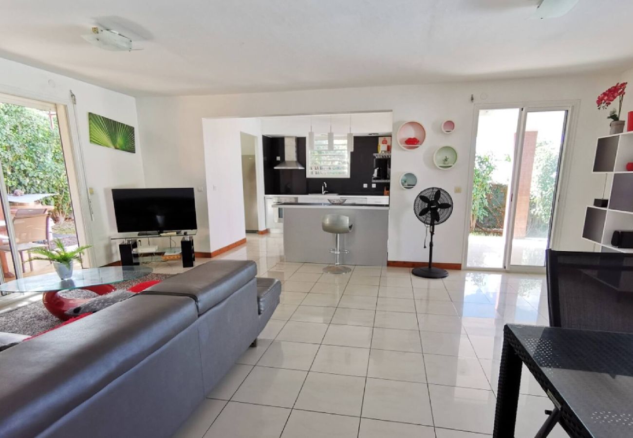 Villa in Sainte-Anne - Villa à Saint François Ref G049A 3 ch piscine