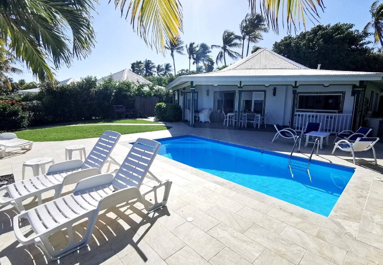 Villa in Saint-François - Villa à Saint-François G132A 3 ch piscine vue mer