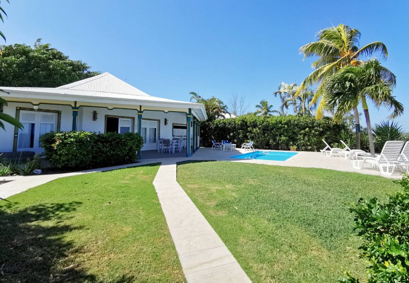 Villa in Saint-François - Villa à Saint-François G132A 3 ch piscine vue mer