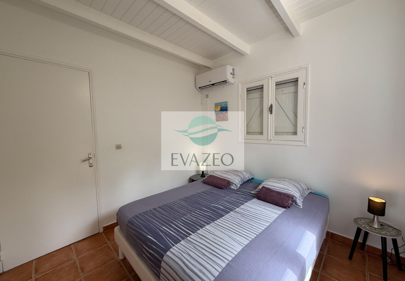 Villa in Saint-François - Villa à Saint François G050B - 2 chambres piscine