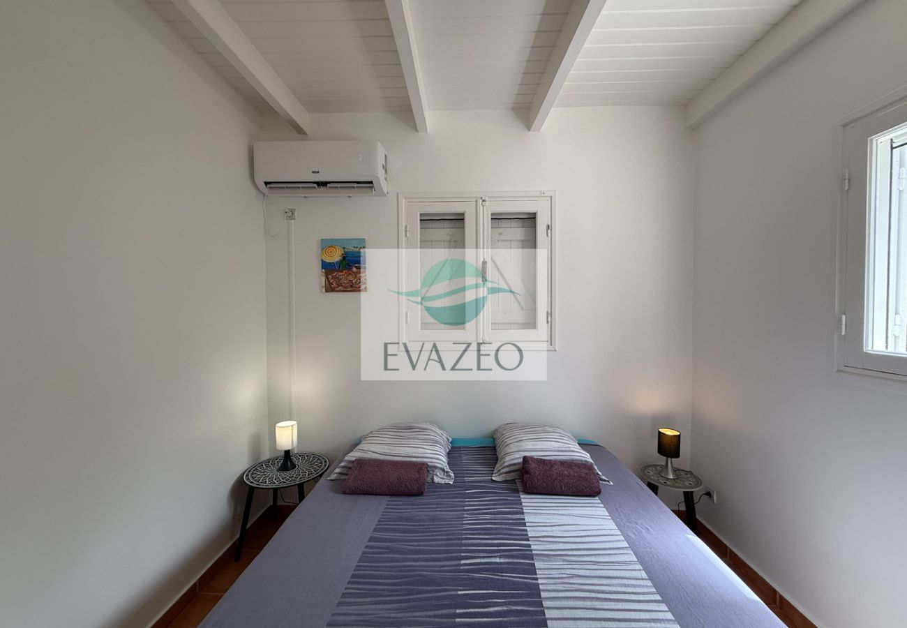 Villa in Saint-François - Villa à Saint François G050B - 2 chambres piscine