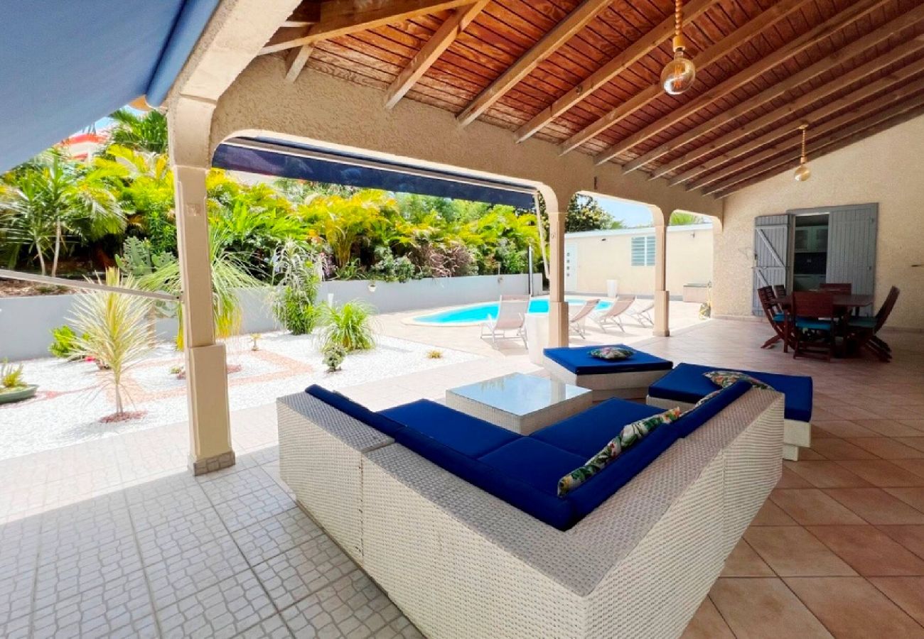Villa in Sainte-Anne - Villa à Sainte Anne G104 3 ch piscine plage 600m