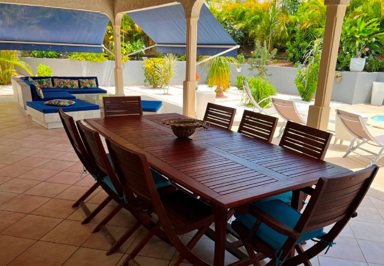 Villa in Sainte-Anne - Villa à Sainte Anne G104 3 ch piscine plage 600m