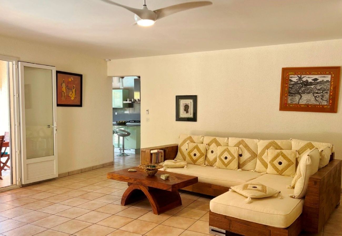 Villa in Sainte-Anne - Villa à Sainte Anne G104 3 ch piscine plage 600m