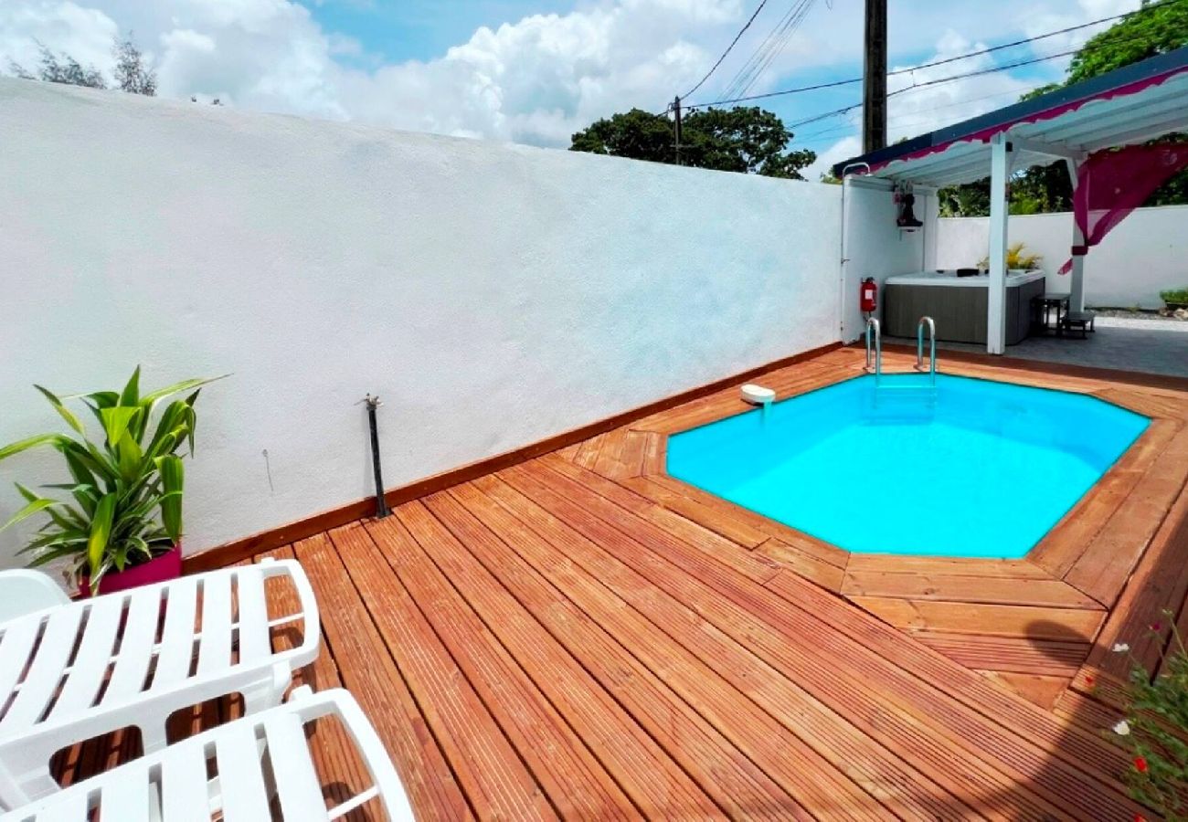Villa in Saint-François - Villa Saint François G009 2 chambres piscine spa