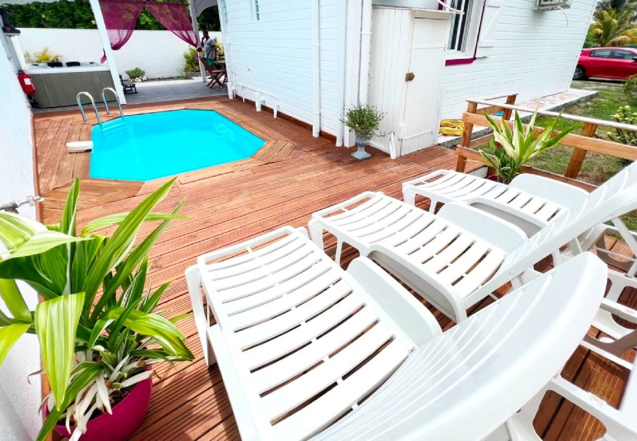 Villa in Saint-François - Villa Saint François G009 2 chambres piscine spa