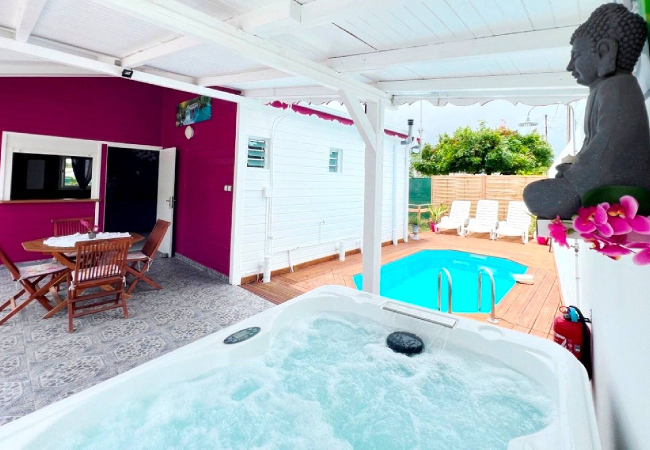Villa in Saint-François - Villa Saint François G009 2 chambres piscine spa
