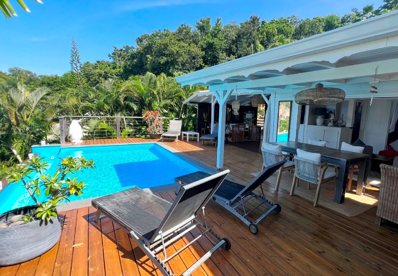 Villa in Deshaies - Villa à Deshaies G099C 2 chambres piscine vue mer