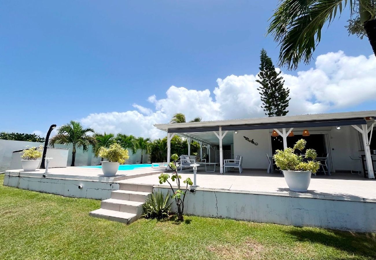 Villa in Saint-François - Villa à St François G160 - 3 ch piscine vue mer