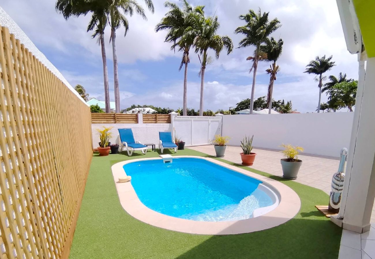 Villa in Saint-François - Villa à Saint François G004 - 1 chambre piscine