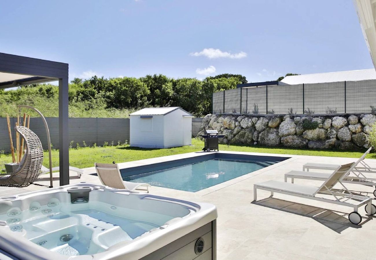 Villa in Saint-François - Villa à St François G163A - 4 chambres piscine