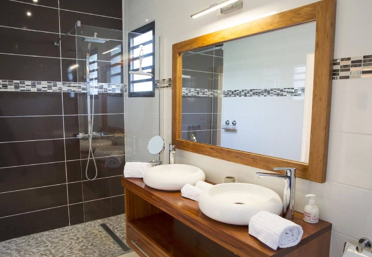 Villa in Saint-François - Villa à St François G163A - 4 chambres piscine