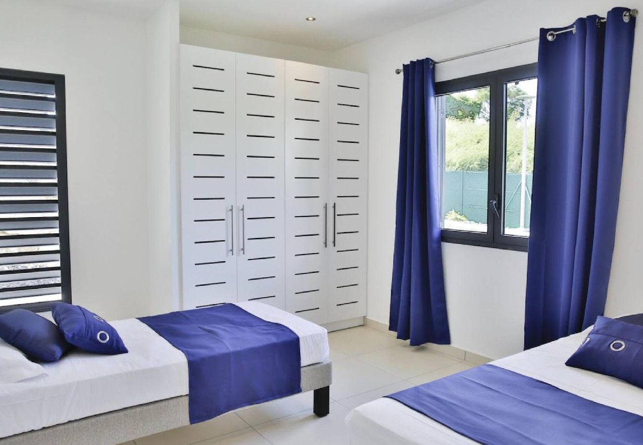 Villa in Saint-François - Villa à St François G163A - 4 chambres piscine