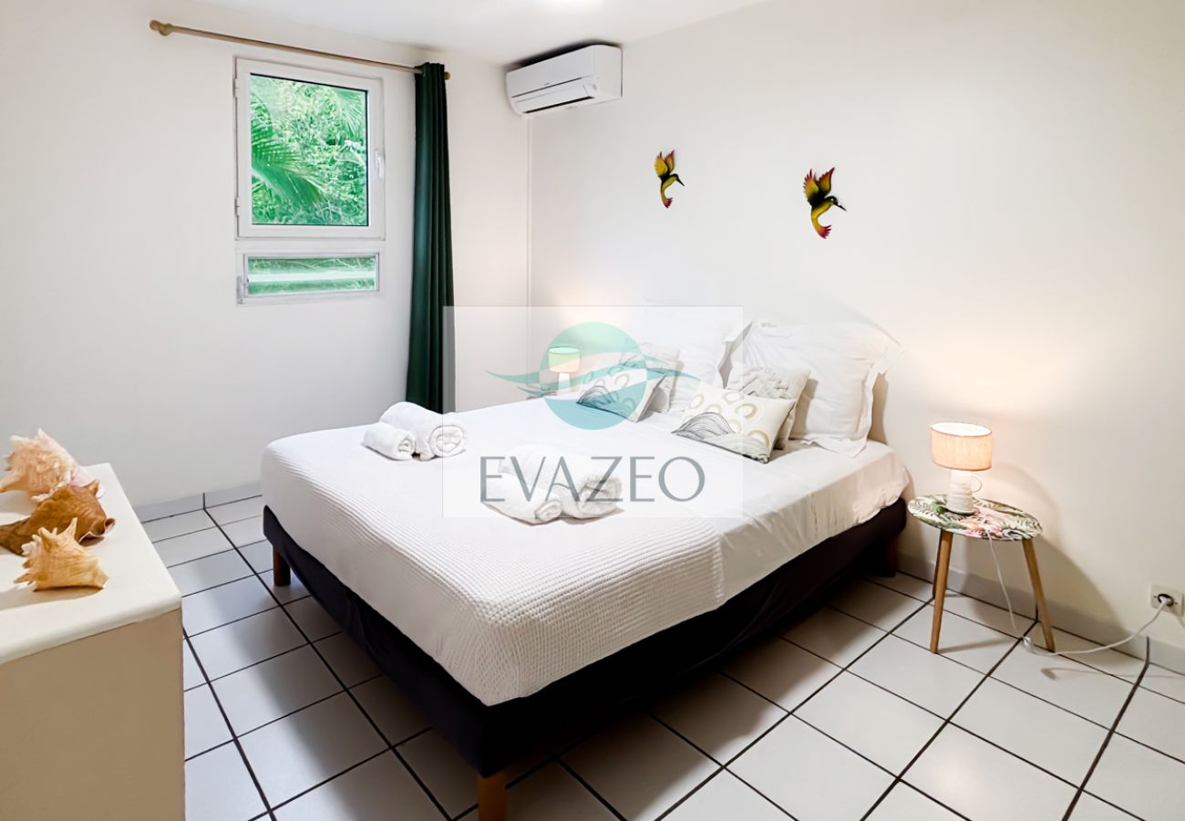 Apartment in Les Trois-Ilets - Appartement Trois Ilets Autentik hm302 2ch vue mer