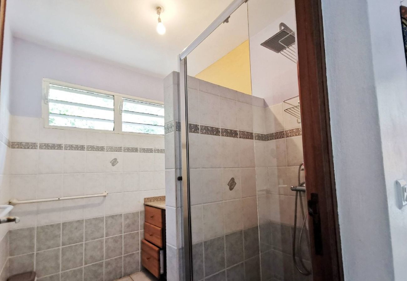 Villa in Deshaies - Villa à Deshaies G167C - 3 chambres piscine