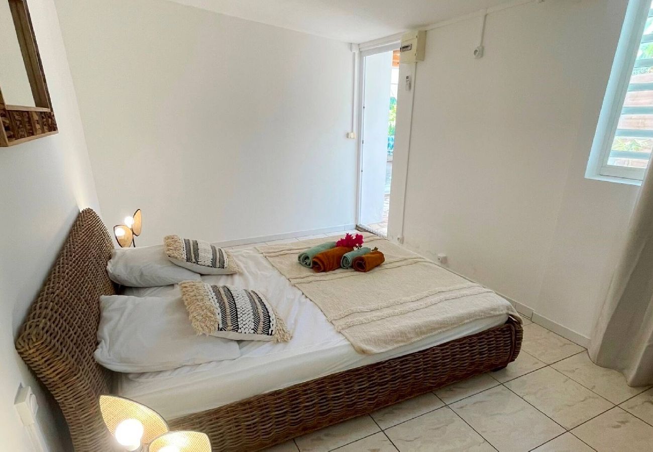 Villa in Saint-François - Bungalow à Saint François G007 - 1 chambre piscine