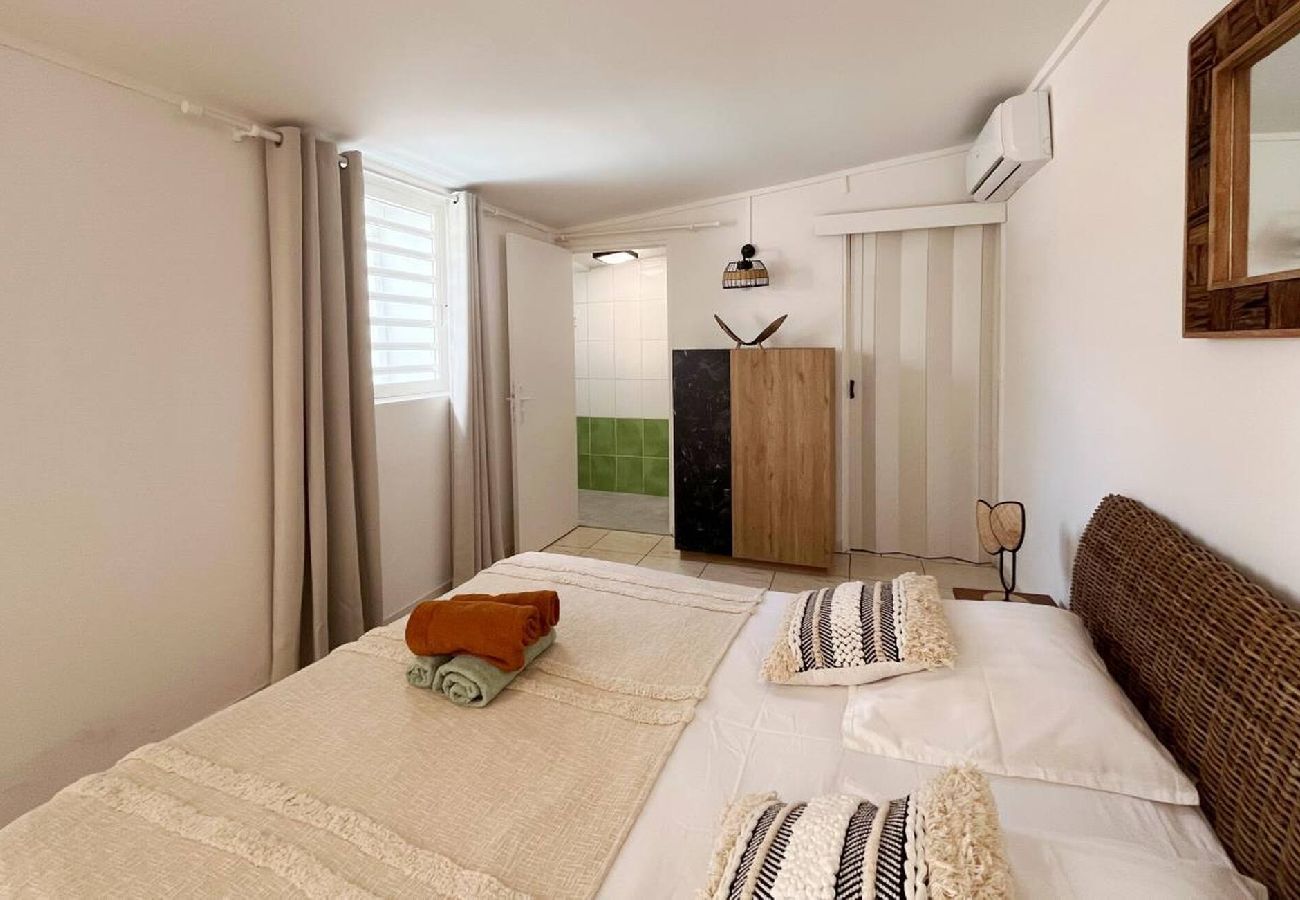 Villa in Saint-François - Bungalow à Saint François G007 - 1 chambre piscine