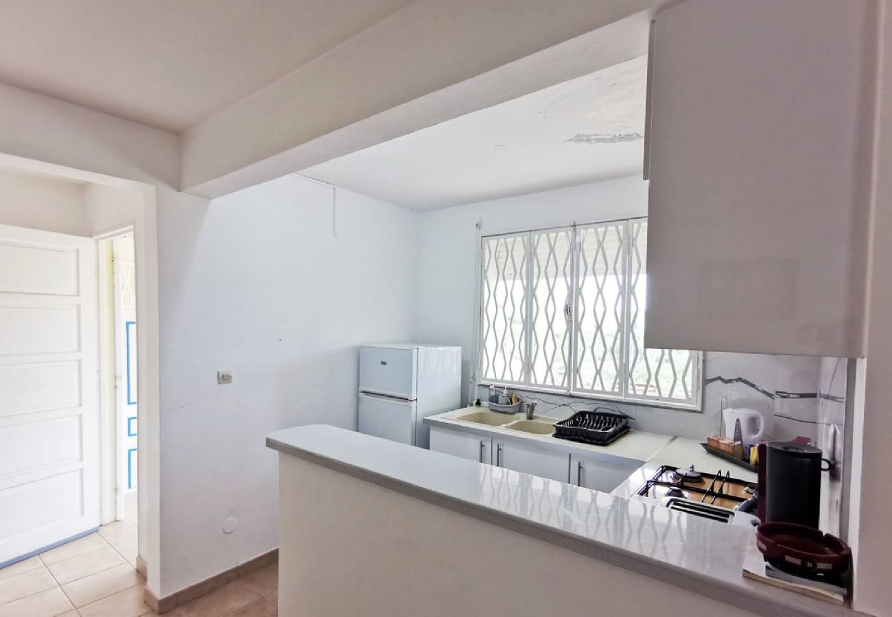 Villa in Sainte-Anne - Villa à Sainte Anne Ref M055 3ch piscine + 2appts